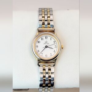 Vintage Citizen Lighthouse Quartz Watch 6031-G04231 Two-Tone Ladies